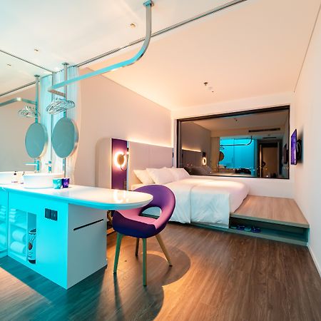 Tru By Hilton Nam Dinh City Centre Eksteriør billede
